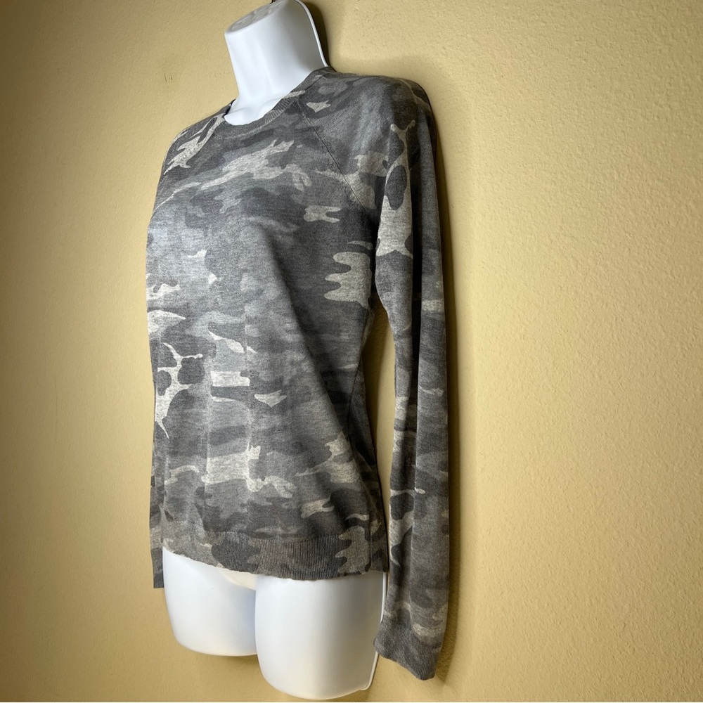 LOFT Shimmer Gray Camo Lightweight Sheer Sweater - Sz S - Picture 2 of 8